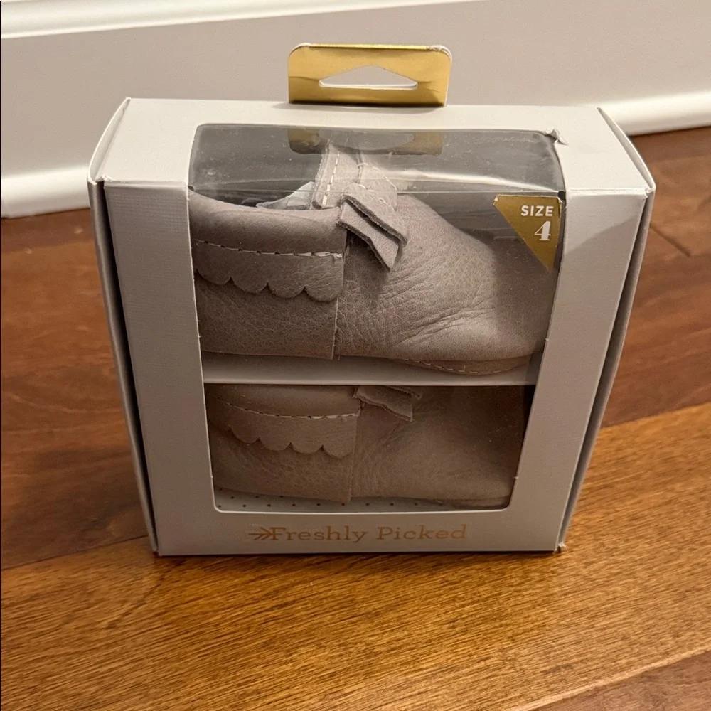 Freshly Picked Kids Moccasins - Light Brown